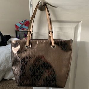 Like new Michael Kors tote bag
